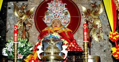 den-ba-chua-kho-tho-ai